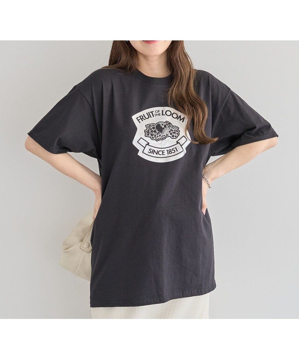 【グリーンパークス/Green Parks】のFRUIT OF THE LOOM 箔ロゴptTEE インテリア・キッズ・メンズ・レディースファッション・服の通販 founy(ファニー) 　ファッション　Fashion　レディースファッション　Fashion for Women　トップス・カットソー　Cut & Sew Tops　シャツ・ブラウス・オフィスカジュアル　Elegant Blouses & Button-Ups　ロングTシャツ・Tシャツ　Longline T-Shirts & Tees　カットソー・ベーシックTシャツ　Cut-and-Sewn Tops / Stretch Tees & Basics　おすすめ　Recommended / Our Picks　カットソー　Cut and Sewn Top　プリント　Print, Printed Pattern　ベーシック　Basic, Essential　ポケット　Pocket, Pocket Detail　A/W・秋冬　Autumn/Winter　Black|ID: prp329100004660699 ipo3291000000033727719