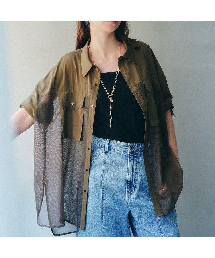 【イェッカ ヴェッカ/YECCA VECCA】のメッシュMIXデザインシャツ② インテリア・キッズ・メンズ・レディースファッション・服の通販 founy(ファニー) https://founy.com/ ファッション Fashion レディースファッション Fashion for Women トップス・カットソー Cut & Sew Tops シャツ・ブラウス・オフィスカジュアル Elegant Blouses & Button-Ups 新作・新入荷 New Arrivals / New In クール Cool, Chic フラップ Flap, Flap Pocket フロント Front, Front Design ポケット Pocket, Pocket Detail メタル Metal, Metal Parts メッシュ Mesh, Net Fabric エレガント 上品 Elegant 夏 Summer 春 Spring S/S・春夏 SS, Spring/Summer, Warm Season |ID: prp329100004660827 ipo3291000000033728228