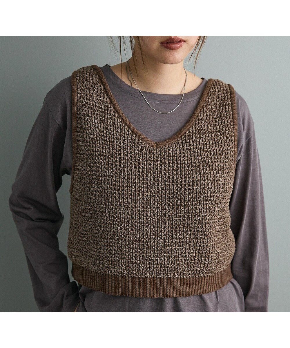 【クラフトスタンダードブティック/CRAFT STANDARD BOUTIQUE】のワッフル編みニットベスト インテリア・キッズ・メンズ・レディースファッション・服の通販 founy(ファニー) 　ファッション　Fashion　レディースファッション　Fashion for Women　アウター　Coat / Outerwear Collection　トップス・カットソー　Cut & Sew Tops　ニット　Knit Tops & Sweaters　ベスト&ジレ / 重ね着スタイル　Vests & Gilets　カットソー　Cut and Sewn Top　コンパクト　Compact, Small Size　シンプル　Simple, Minimal　タイトスカート　Pencil Skirt, Tight Skirt　デニム　Denim, Jeans Material　バランス　Balance, Style Balance　ベスト　Vest, Waistcoat　ベーシック　Basic, Essential　ポケット　Pocket, Pocket Detail　ワイド　Wide, Wide Fit　ワッフル　Waffle, Waffle Knit　A/W・秋冬　Autumn/Winter　新作・新入荷　New Arrivals / New In　Brown|ID: prp329100004660840 ipo3291000000033728278