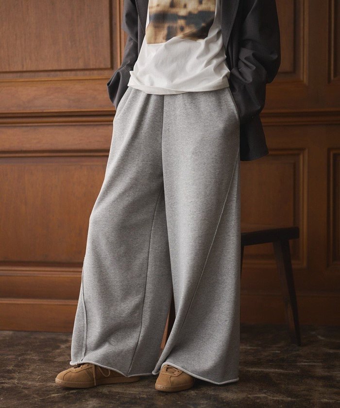 【クラフトスタンダードブティック/CRAFT STANDARD BOUTIQUE】のスウェットワイドパンツ インテリア・キッズ・メンズ・レディースファッション・服の通販 founy(ファニー) https://founy.com/ ファッション Fashion レディースファッション Fashion for Women パンツ Pants & Trousers シューズ Shoes, Footwear ジャケット Jacket, Outerwear スニーカー Sneakers, Trainers フラット Flat, Flat Shoes フロント Front, Front Design ベーシック Basic, Essential ポケット Pocket, Pocket Detail モノトーン Monotone, Black and White リラックス Relax, Relaxed Fit ワイド Wide, Wide Fit A/W・秋冬 Autumn/Winter 新作・新入荷 New Arrivals / New In |ID: prp329100004660844 ipo3291000000033728286