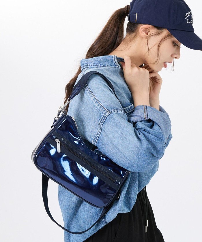 【レスポートサック/LeSportsac】のMIR SM CONV SHOULDER/サファイア インテリア・キッズ・メンズ・レディースファッション・服の通販 founy(ファニー) https://founy.com/ ファッション Fashion レディースファッション Fashion for Women コレクション Collection, Seasonal Line コンパクト Compact, Small Size 軽量 Lightweight, Ultra Light ショルダー Shoulder, Shoulder Strap スマート Smart, Elegant 財布 Wallet, Purse トラベル Travel, Travel Gear パーティ Party, Party Style プリント Print, Printed Pattern ポケット Pocket, Pocket Detail ポシェット Pochette, Mini Bag おすすめ Recommended / Our Picks 旅行 Travel エレガント 上品 Elegant |ID: prp329100004661105 ipo3291000000033729716