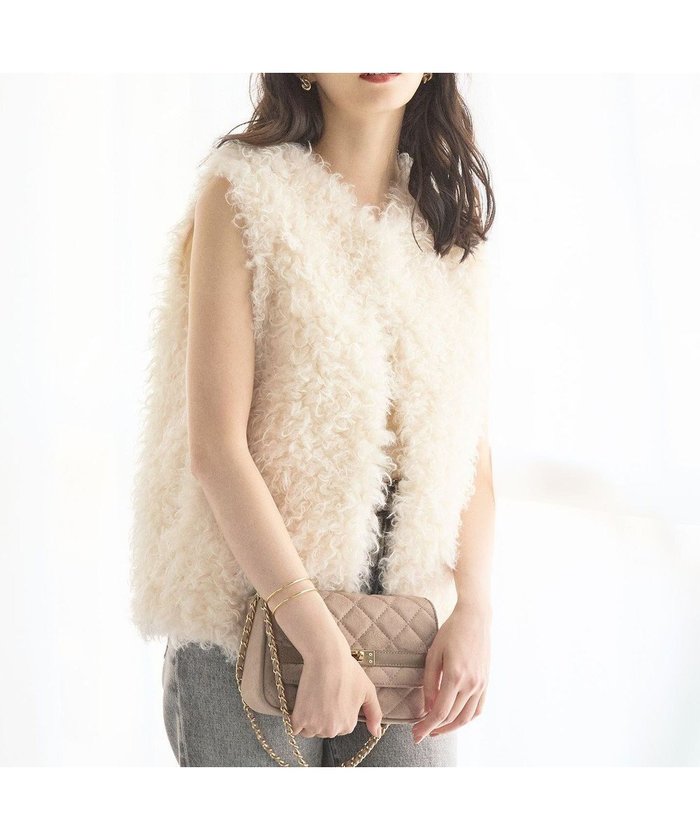 【23区/NIJYUSANKU】の【SLOW/一部店舗限定】フェイクファー ジレ インテリア・キッズ・メンズ・レディースファッション・服の通販 founy(ファニー) https://founy.com/ ファッション Fashion レディースファッション Fashion for Women アウター Coat / Outerwear Collection レディースジャケット・軽アウター Jackets シンプル Simple, Minimal ジャケット Jacket, Outerwear バランス Balance, Style Balance フェイクファー Faux Fur, Imitation Fur フランス France, French ランダム Random, Irregular A/W・秋冬 Autumn/Winter 新作・新入荷 New Arrivals / New In おすすめ Recommended / Our Picks 2025年 2025 2025-2026秋冬・A/W Autumn/Winter 2025–26 AW25–26 |ID: prp329100004661128 ipo3291000000033729854
