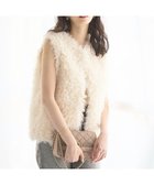 【23区/NIJYUSANKU】の【SLOW/一部店舗限定】フェイクファー ジレ アイボリー系|ID: prp329100004661128 ipo3291000000033729856