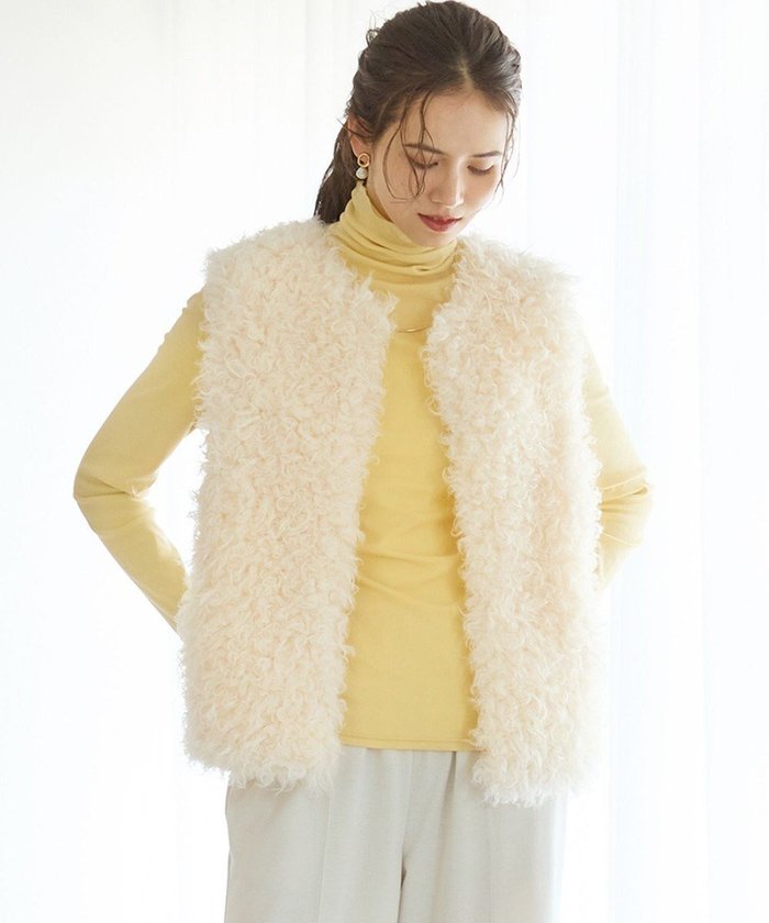 【23区/NIJYUSANKU】の【SLOW/一部店舗限定】シアーフライス タートルネック カットソー インテリア・キッズ・メンズ・レディースファッション・服の通販 founy(ファニー) https://founy.com/ ファッション Fashion レディースファッション Fashion for Women トップス・カットソー Cut & Sew Tops シャツ・ブラウス・オフィスカジュアル Elegant Blouses & Button-Ups ロングTシャツ・Tシャツ Longline T-Shirts & Tees カットソー・ベーシックTシャツ Cut-and-Sewn Tops / Stretch Tees & Basics タートルネック・ハイネックトップス Turtlenecks & High-Neck Tops イエロー Yellow インナー Innerwear カットソー Cut and Sewn Top シアー Sheer, See-Through シンプル Simple, Minimal センター Center, Center Line タンク Tank Top, Sleeveless Top タートルネック Turtleneck, High Neck A/W・秋冬 Autumn/Winter おすすめ Recommended / Our Picks 2025年 2025 2025-2026秋冬・A/W Autumn/Winter 2025–26 AW25–26 |ID: prp329100004661133 ipo3291000000033729899