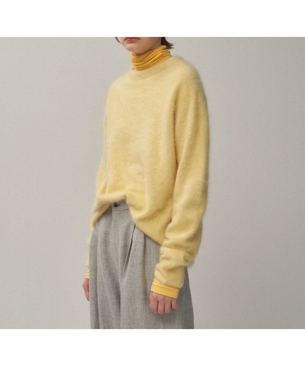 【エイトン/ATON】のROYAL CASHMERE FUR クルーネックセーター インテリア・キッズ・メンズ・レディースファッション・服の通販 founy(ファニー) 　ファッション　Fashion　レディースファッション　Fashion for Women　トップス・カットソー　Cut & Sew Tops　ニット　Knit Tops & Sweaters　カーディガン　Cardigan, Knitwear　セーター　Sweater, Knitwear　ホールガーメント　WholeGarment, Seamless Knit　マニッシュ　Mannish, Boyish　レギュラー　Regular, Standard Fit　A/W・秋冬　Autumn/Winter　新作・新入荷　New Arrivals / New In　YELLOW|ID: prp329100004661330 ipo3291000000033730761