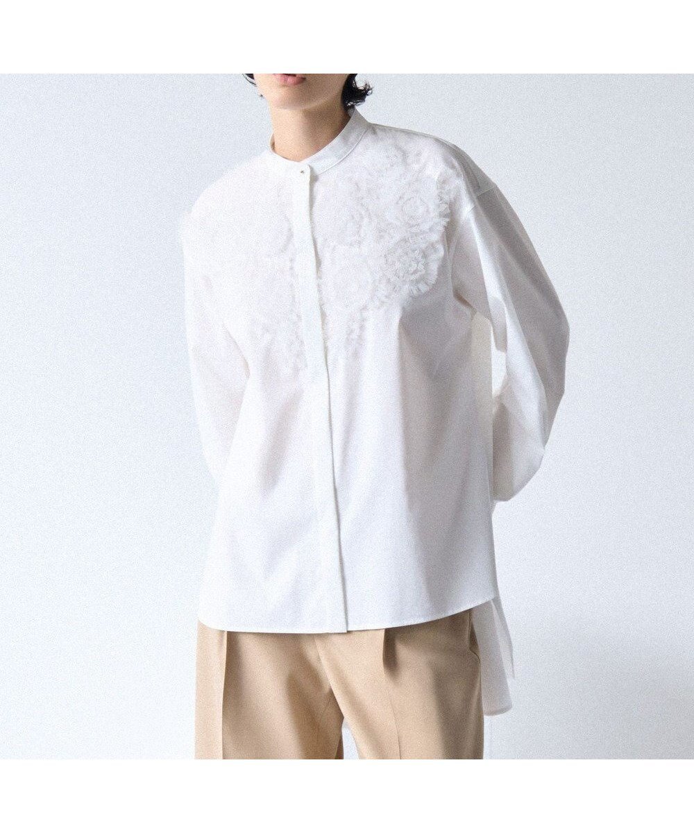 【23区/NIJYUSANKU】の【GOLD LABEL】ライトタフタ チュール刺繍 シャツ インテリア・キッズ・メンズ・レディースファッション・服の通販 founy(ファニー) 　ファッション　Fashion　レディースファッション　Fashion for Women　トップス・カットソー　Cut & Sew Tops　シャツ・ブラウス・オフィスカジュアル　Elegant Blouses & Button-Ups　コレクション　Collection, Seasonal Line　シンプル　Simple, Minimal　ストレッチ　Stretch, Stretchy Fabric　スマート　Smart, Elegant　とろみ　Fluid, Flowy Fabric　タフタ　Taffeta, Structured Fabric　チュール　Tulip, Tulip Motif　ハーフ　Half, Half-Length　フロント　Front, Front Design　A/W・秋冬　Autumn/Winter　冬　Winter / This Winter　エレガント 上品　Elegant　2025年　2025　2025-2026秋冬・A/W　Autumn/Winter 2025–26 AW25–26　ホワイト系|ID: prp329100004661358 ipo3291000000033730873