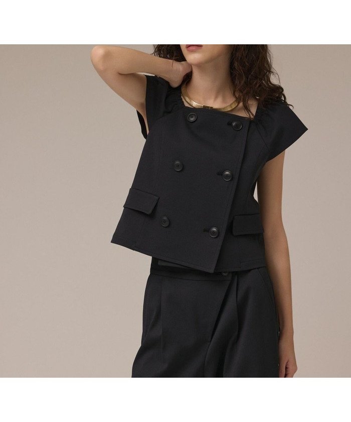 【グレース コンチネンタル/GRACE CONTINENTAL】のコンパクトジャケットトップ インテリア・キッズ・メンズ・レディースファッション・服の通販 founy(ファニー) https://founy.com/ ファッション Fashion レディースファッション Fashion for Women アウター Coat / Outerwear Collection レディースジャケット・軽アウター Jackets 春 Spring コンパクト Compact, Small Size ジャケット Jacket, Outerwear スクエア Square, Square Shape スーツ Suit, Formalwear セットアップ Set-Up, Coordinated Outfit ダブル Double, Double-Breasted マニッシュ Mannish, Boyish S/S・春夏 SS, Spring/Summer, Warm Season 夏 Summer |ID: prp329100004661489 ipo3291000000033731299