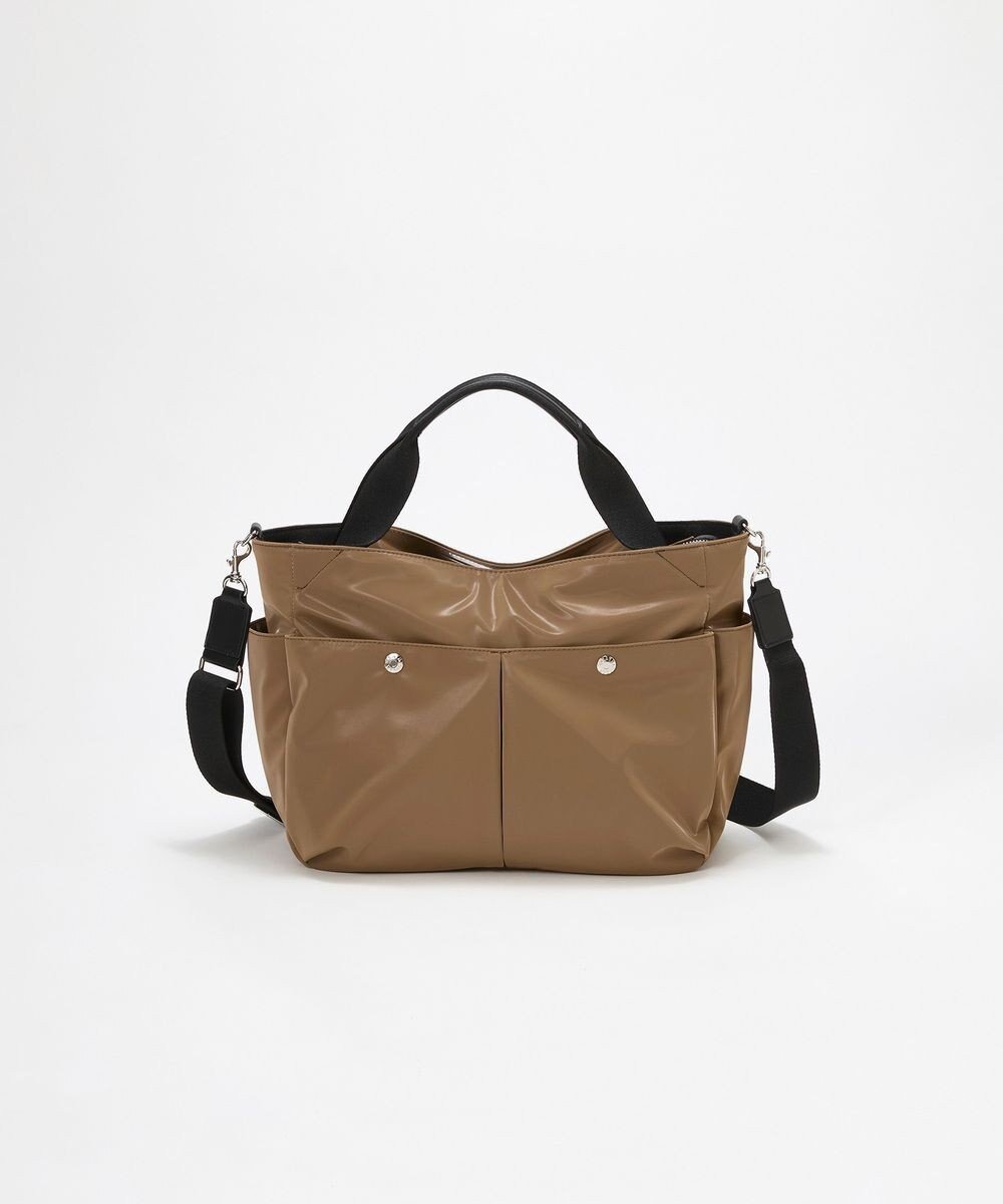 【トプカピ/TOPKAPI】の【Breath TOPKAPI】Train 防水ポリエステル ショルダー付き A4 トートバッグ / キャリー対応 インテリア・キッズ・メンズ・レディースファッション・服の通販 founy(ファニー) 　ファッション　Fashion　レディースファッション　Fashion for Women　バッグ　Bags　旅行　Travel　ショルダー　Shoulder, Shoulder Strap　スマート　Smart, Elegant　スーツケース キャリーケース　Suitcase / Carry Case　ポケット　Pocket, Pocket Detail　メタル　Metal, Metal Parts　軽量　Lightweight, Ultra Light　ブラウン|ID: prp329100004661937 ipo3291000000033732859