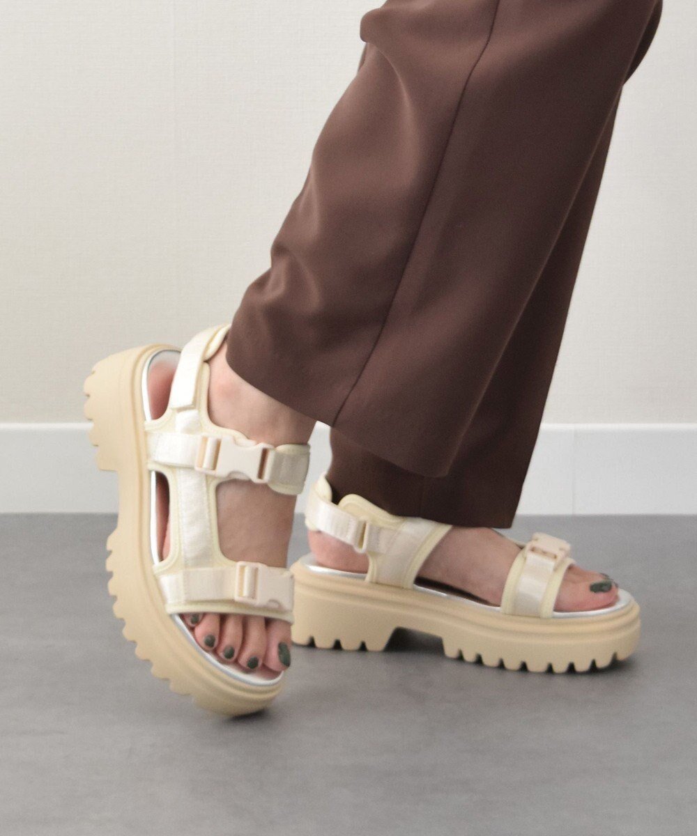 【ブリジット バーキン/Bridget Birkin】の【VINCULUM】ベルクロサンダル インテリア・キッズ・メンズ・レディースファッション・服の通販 founy(ファニー) 　ファッション　Fashion　レディースファッション　Fashion for Women　インソール　Shoe Insole　クッション　Cushion, Throw Pillow　軽量　Lightweight, Ultra Light　サンダル　Sandals, Summer Shoes　スニーカー　Sneakers, Trainers　フィット　Fit, Slim Fit　メッシュ　Mesh, Net Fabric　ラップ　Wrap, Wrap Design　レース　Lace, Lace Fabric　A/W・秋冬　Autumn/Winter　S/S・春夏　SS, Spring/Summer, Warm Season　夏　Summer　ベージュコンビ|ID: prp329100004662567 ipo3291000000033735419