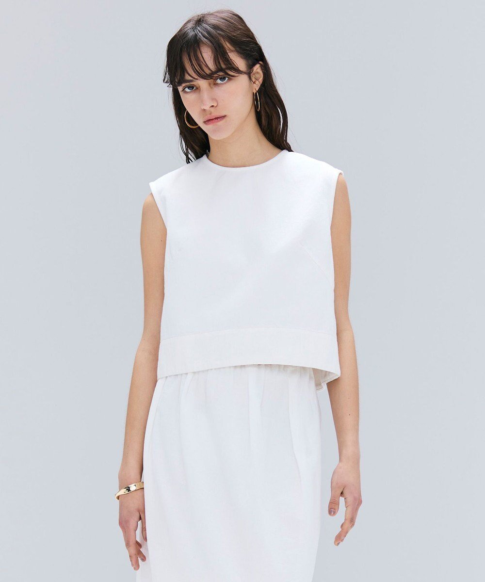 【ベイジ,/BEIGE,】の【洗える・Oggi 8月号掲載】NAVIGLIO / ショート丈ノースリーブデニムブラウス インテリア・キッズ・メンズ・レディースファッション・服の通販 founy(ファニー) 　雑誌掲載アイテム　Magazine Picks & Fashion Features　ファッション雑誌　Fashion Magazines　オッジ　Oggi　ファッション　Fashion　レディースファッション　Fashion for Women　トップス・カットソー　Cut & Sew Tops　キャミソール&ノースリーブ　Camisoles & Sleeveless Tops　シャツ・ブラウス・オフィスカジュアル　Elegant Blouses & Button-Ups　インディゴ　Indigo Denim　春　Spring　洗える　Machine Washable　クラシック　Classic, Timeless Style　コンパクト　Compact, Small Size　ショート　Short, Short Length　シンプル　Simple, Minimal　セットアップ　Set-Up, Coordinated Outfit　雑誌　Magazine, Fashion Magazine　デニム　Denim, Jeans Material　トレンド　Trend, Trending Now　ノースリーブ　Sleeveless, No-Sleeve　8月号　August Issue, Aug. Edition　ベスト　Vest, Waistcoat　ワイド　Wide, Wide Fit　S/S・春夏　SS, Spring/Summer, Warm Season　夏　Summer　エレガント 上品　Elegant　White|ID: prp329100004662724 ipo3291000000033735976