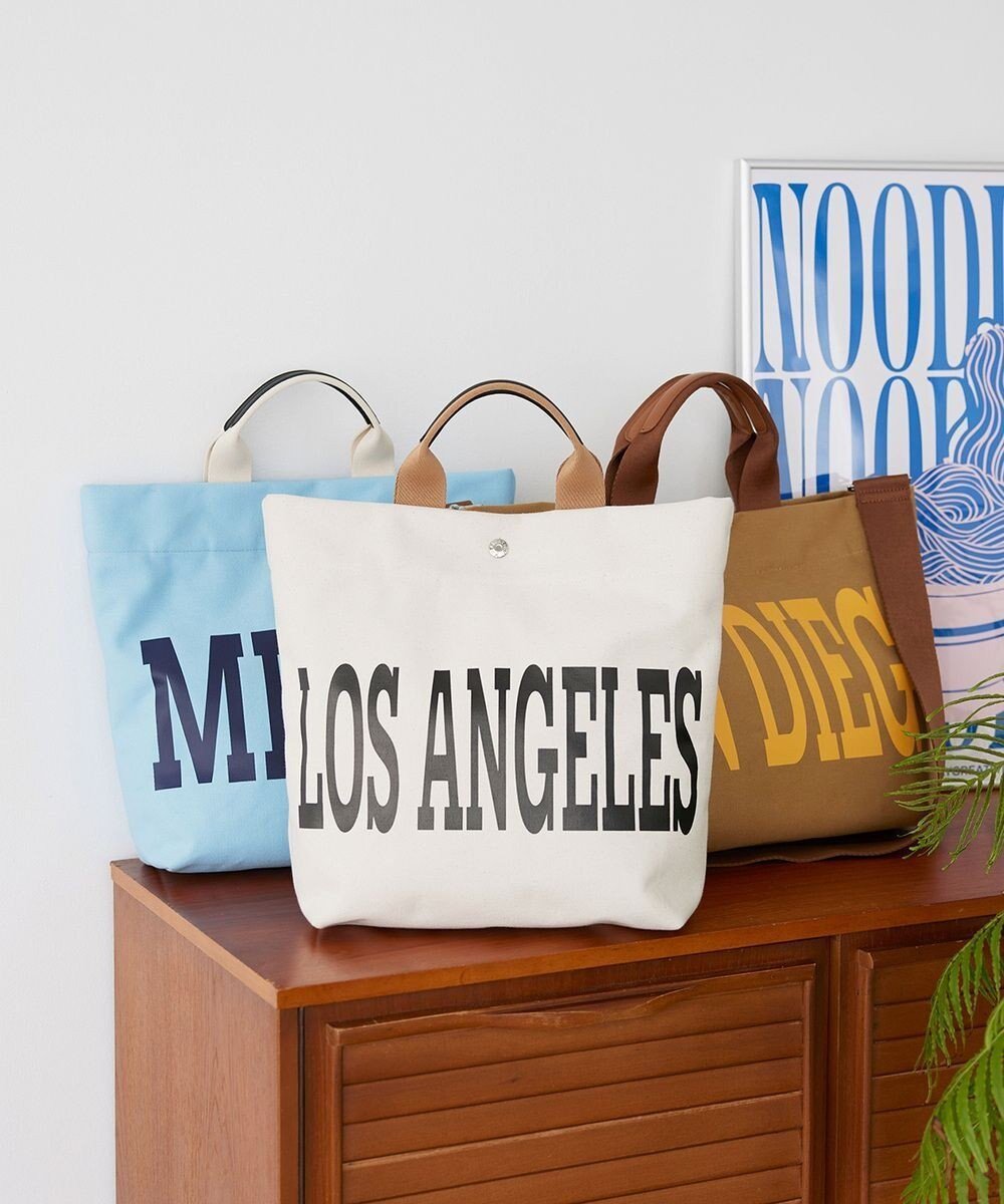 【トプカピ/TOPKAPI】の【Breath TOPKAPI】シティ プリント キャンバス スクエアトートバッグ / ショルダー付き 人気、トレンドファッション・服の通販 founy(ファニー) ファッション Fashion レディースファッション Fashion for Women バッグ Bags キャンバス Canvas, Canvas Fabric クール Cool, Chic グラフィック Graphic, Graphic Design ショルダー Shoulder, Shoulder Strap フラップ Flap, Flap Pocket プリント Print, Printed Pattern ポケット Pocket, Pocket Detail 人気 Popular, Best Seller 軽量 Lightweight, Ultra Light other-1|ID: prp329100004662853 ipo3291000000033736480