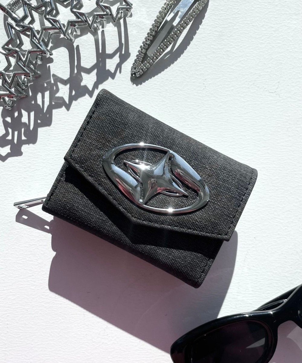 【ウィゴー/WEGO】のBIGメタルパーツウォレット インテリア・キッズ・メンズ・レディースファッション・服の通販 founy(ファニー) ファッション Fashion レディースファッション Fashion for Women ミニ財布・二つ折り財布 Wallets & Card Cases おすすめ Recommended / Our Picks コンパクト Compact, Small Size シルバー Silver, Metallic Silver スマホ Smartphone, Mobile Device メタル Metal, Metal Parts 財布 Wallet, Purse ブラックその他|ID: prp329100004663116 ipo3291000000033737542