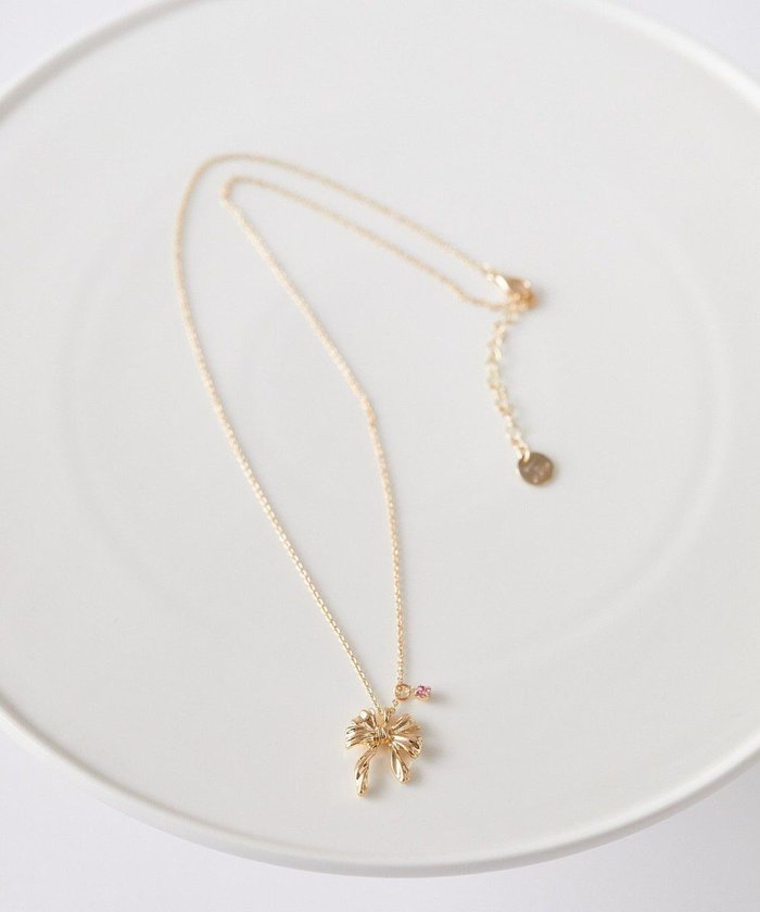 【メゾンドフルール/Maison de FLEUR】のカーリーリボンネックレス インテリア・キッズ・メンズ・レディースファッション・服の通販 founy(ファニー) https://founy.com/ ファッション Fashion レディースファッション Fashion for Women ジュエリー Jewelry ネックレス Necklaces & Pendants おすすめ Recommended / Our Picks アクセサリー Fashion Accessories イヤリング Earrings ストーン Stone, Gem-Like チェーン Chain, Chain Strap ネックレス Necklace, Pendant Necklace メタル Metal, Metal Parts |ID: prp329100004663733 ipo3291000000033739821