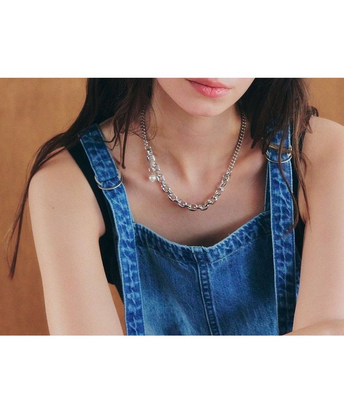 【イェッカ ヴェッカ/YECCA VECCA】のデザインチェーンネックレス インテリア・キッズ・メンズ・レディースファッション・服の通販 founy(ファニー) https://founy.com/ ファッション Fashion レディースファッション Fashion for Women ジュエリー Jewelry ネックレス Necklaces & Pendants アクセサリー Fashion Accessories ショート Short, Short Length シンプル Simple, Minimal チェーン Chain, Chain Strap ネックレス Necklace, Pendant Necklace パール Pearl, Pearl Accent エレガント 上品 Elegant |ID: prp329100004663756 ipo3291000000033739888