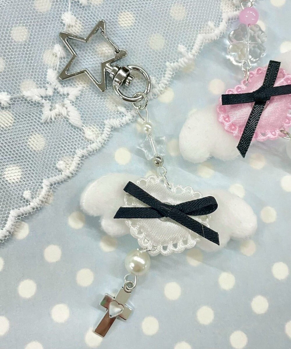 【ウィゴー/WEGO】のリボンエンジェルキーホルダー インテリア・キッズ・メンズ・レディースファッション・服の通販 founy(ファニー) 　ファッション　Fashion　レディースファッション　Fashion for Women　ミニ財布・二つ折り財布　Wallets & Card Cases　ガーリー　Girly, Feminine Style　キーホルダー　Keychain, Key Holder　スマホ　Smartphone, Mobile Device　モチーフ　Motif, Design Theme　リボン　Ribbon, Bow　財布　Wallet, Purse　ホワイト|ID: prp329100004664032 ipo3291000000033740985