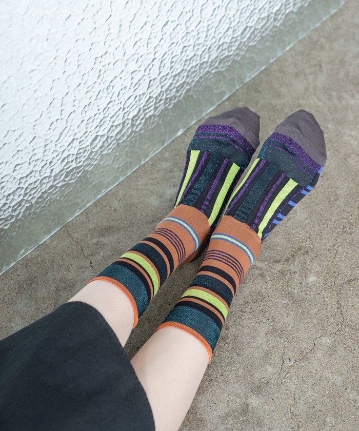 【コキュウ/COQ】のHORIZON ラメボーダーソックス インテリア・キッズ・メンズ・レディースファッション・服の通販 founy(ファニー) https://founy.com/ ファッション Fashion レディースファッション Fashion for Women ソックス&靴下 Socks & Hosiery レッグウェア・ストッキング Legwear & Hosiery カラフル Colorful Design コレクション Collection, Seasonal Line ストライプ Stripe, Striped Pattern ソックス Socks, Hosiery タンブラー Tumbler, Travel Mug バランス Balance, Style Balance ボーダー Border, Stripe おすすめ Recommended / Our Picks 犬 Dog |ID: prp329100004664256 ipo3291000000033741884