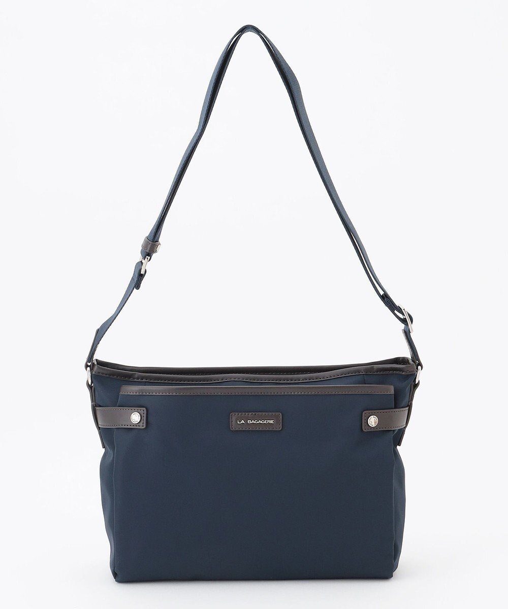 【ラ バガジェリー/LA BAGAGERIE】の【撥水ナイロン】ベーシックショルダー インテリア・キッズ・メンズ・レディースファッション・服の通販 founy(ファニー) ファッション Fashion レディースファッション Fashion for Women コンパクト Compact, Small Size ショルダー Shoulder, Shoulder Strap シンプル Simple, Minimal スマート Smart, Elegant 財布 Wallet, Purse ハンカチ Handkerchief, Hanky ベーシック Basic, Essential ポケット Pocket, Pocket Detail マグネット Magnet, Magnetic Closure エレガント 上品 Elegant ビジネス 仕事 通勤 Business / Work / Commuting ネイビー|ID: prp329100004664511 ipo3291000000033742785
