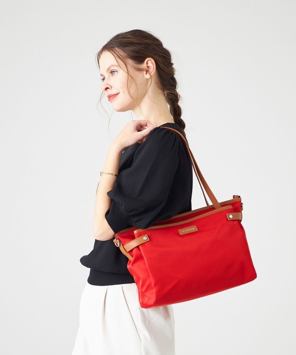 【ラ バガジェリー/LA BAGAGERIE】の【撥水ナイロン】ベーシックA4トート 人気、トレンドファッション・服の通販 founy(ファニー) ファッション Fashion レディースファッション Fashion for Women バッグ Bags シンプル Simple, Minimal スマート Smart, Elegant 財布 Wallet, Purse トラベル Travel, Travel Gear ハンカチ Handkerchief, Hanky ベーシック Basic, Essential ポケット Pocket, Pocket Detail ポーチ Pouch, Small Case マグネット Magnet, Magnetic Closure エレガント 上品 Elegant ビジネス 仕事 通勤 Business / Work / Commuting other-1|ID: prp329100004664513 ipo3291000000033742786