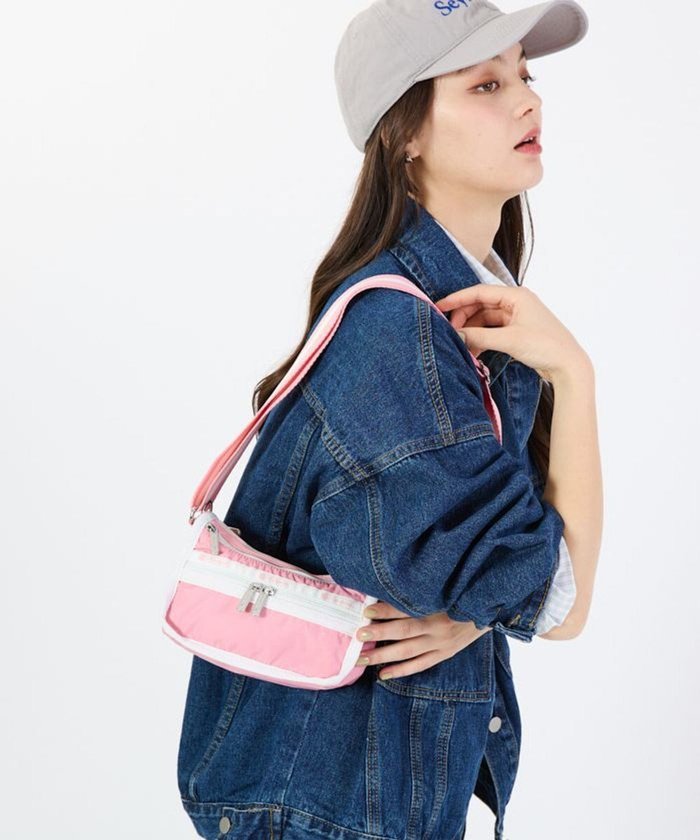 【レスポートサック/LeSportsac】のSMALL LOAF CROSSBODY/スペクテイターピオニーピンク インテリア・キッズ・メンズ・レディースファッション・服の通販 founy(ファニー) https://founy.com/ ファッション Fashion レディースファッション Fashion for Women アウトドア Outdoor Clothing ウォレット Wallet コンパクト Compact, Small Size 軽量 Lightweight, Ultra Light ショルダー Shoulder, Shoulder Strap シンプル Simple, Minimal スポーツ Sports, Activewear スポーティ Sporty, Casual Athletic スマホ Smartphone, Mobile Device 財布 Wallet, Purse プリント Print, Printed Pattern ポケット Pocket, Pocket Detail ポシェット Pochette, Mini Bag ポーチ Pouch, Small Case おすすめ Recommended / Our Picks 旅行 Travel |ID: prp329100004664729 ipo3291000000033743616