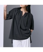 【アイシービー/iCB】の【洗える】 サラドラトリコット カットソー 人気、トレンドファッション・服の通販 founy(ファニー) ファッション Fashion レディースファッション Fashion for Women トップス・カットソー Cut & Sew Tops シャツ・ブラウス・オフィスカジュアル Elegant Blouses & Button-Ups ロングTシャツ・Tシャツ Longline T-Shirts & Tees カットソー・ベーシックTシャツ Cut-and-Sewn Tops / Stretch Tees & Basics 2025年 2025 2025春夏・S/S Spring/Summer 2025 SS25 おすすめ Recommended / Our Picks カットソー Cut and Sewn Top ギャザー Gathered, Ruffled スキッパー Skipper, Open Collar フォルム Silhouette, Form ビジネス 仕事 通勤 Business / Work / Commuting 夏 Summer 春 Spring S/S・春夏 SS, Spring/Summer, Warm Season 洗える Machine Washable thumbnail チャコール系|ID: prp329100004664754 ipo3291000000033743682