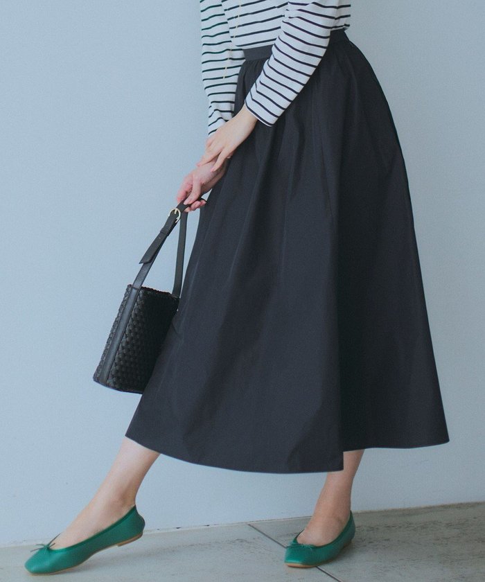 【23区/NIJYUSANKU】の【洗える】ルミエールタフタ フレアスカート インテリア・キッズ・メンズ・レディースファッション・服の通販 founy(ファニー) https://founy.com/ ファッション Fashion レディースファッション Fashion for Women スカート Skirts Aライン・フレアスカート A-Line & Flared Skirts 2024年 2024 2024春夏・S/S Spring/Summer 2024 SS24 ギャザー Gathered, Ruffled シンプル Simple, Minimal タフタ Taffeta, Structured Fabric フレア Flare, Flared 夏 Summer 春 Spring S/S・春夏 SS, Spring/Summer, Warm Season 洗える Machine Washable |ID: prp329100004665200 ipo3291000000034188891