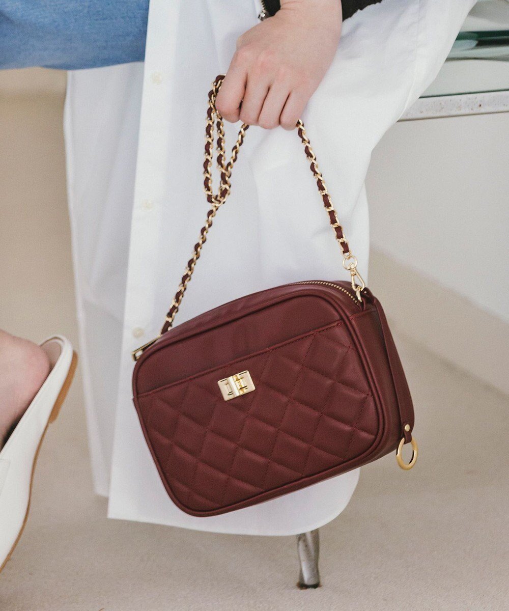 【組曲/KUMIKYOKU】のキルティングショルダー バッグ インテリア・キッズ・メンズ・レディースファッション・服の通販 founy(ファニー) ファッション Fashion レディースファッション Fashion for Women バッグ Bags アクセサリー Fashion Accessories キルティング Quilted, Quilting ショルダー Shoulder, Shoulder Strap スマホ Smartphone, Mobile Device チェーン Chain, Chain Strap トレンド Trend, Trending Now エレガント 上品 Elegant 財布 Wallet, Purse レッド系|ID: prp329100004665218 ipo3291000000034706869