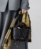 【23区/NIJYUSANKU】の【先行予約】スエード コンビ ドロスト バッグ 人気、トレンドファッション・服の通販 founy(ファニー) ファッション Fashion レディースファッション Fashion for Women バッグ Bags 新作・新入荷 New Arrivals / New In 2025年 2025 2025-2026秋冬・A/W Autumn/Winter 2025–26 AW25–26 冬 Winter / This Winter コンパクト Compact, Small Size コンビ Combo, Combination Style エレガント 上品 Elegant 巾着 Drawstring Bag, Kinchaku A/W・秋冬 Autumn/Winter thumbnail ブラック系|ID: prp329100004665726 ipo3291000000033747822