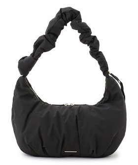 【23区/NIJYUSANKU】の【先行予約】パデット ショルダーバッグ 人気、トレンドファッション・服の通販 founy(ファニー) ファッション Fashion レディースファッション Fashion for Women バッグ Bags 新作・新入荷 New Arrivals / New In 2025年 2025 2025-2026秋冬・A/W Autumn/Winter 2025–26 AW25–26 冬 Winter / This Winter おすすめ Recommended / Our Picks ギャザー Gathered, Ruffled ショルダー Shoulder, Shoulder Strap シンプル Simple, Minimal トレンド Trend, Trending Now フィット Fit, Slim Fit ポーチ Pouch, Small Case A/W・秋冬 Autumn/Winter 財布 Wallet, Purse 軽量 Lightweight, Ultra Light |ID:prp329100004665744