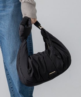 【23区/NIJYUSANKU】の【先行予約】パデット ショルダーバッグ 人気、トレンドファッション・服の通販 founy(ファニー) ファッション Fashion レディースファッション Fashion for Women バッグ Bags 新作・新入荷 New Arrivals / New In 2025年 2025 2025-2026秋冬・A/W Autumn/Winter 2025–26 AW25–26 冬 Winter / This Winter おすすめ Recommended / Our Picks ギャザー Gathered, Ruffled ショルダー Shoulder, Shoulder Strap シンプル Simple, Minimal トレンド Trend, Trending Now フィット Fit, Slim Fit ポーチ Pouch, Small Case A/W・秋冬 Autumn/Winter 財布 Wallet, Purse 軽量 Lightweight, Ultra Light |ID:prp329100004665744