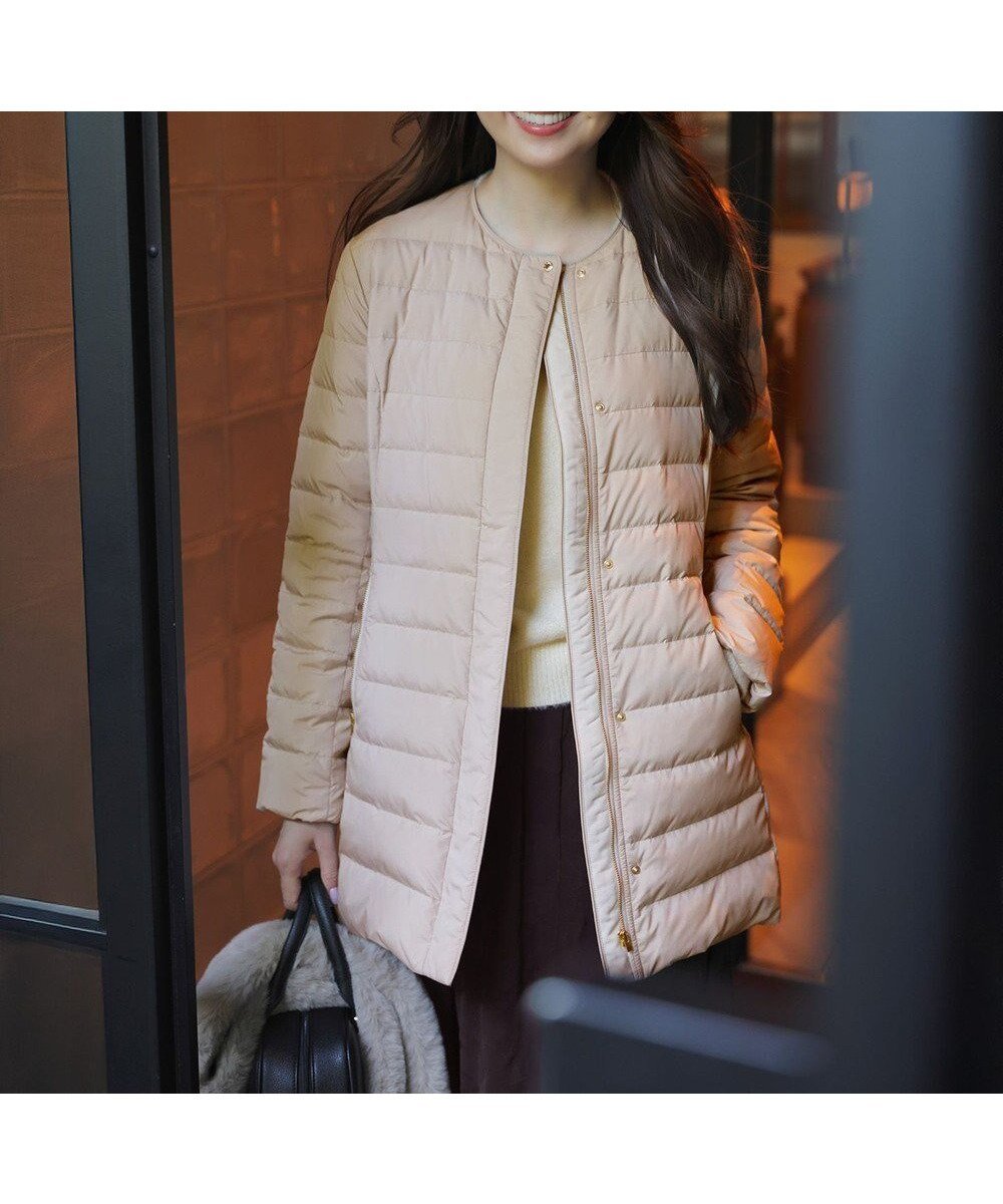 【エニィ スィス/any SiS】の【2WAY】ノーカラーミドル ダウン インテリア・キッズ・メンズ・レディースファッション・服の通販 founy(ファニー) 　ファッション　Fashion　レディースファッション　Fashion for Women　アウター　Coat / Outerwear Collection　コート・ロングコート・ピーコート　Long Coats, Peacoats & More　レディースジャケット・軽アウター　Jackets　インナー　Innerwear　軽量　Lightweight, Ultra Light　シェイプ　Shape, Slim Fit　ジャケット　Jacket, Outerwear　タフタ　Taffeta, Structured Fabric　ダウン　Down, Puffer　チェスターコート　Chester Coat, Long Coat　ツイード　Twill, Twill Weave　ドット　Polka Dot, Dot Pattern　バランス　Balance, Style Balance　フェザー　Feather, Feather Detail　ポケット　Pocket, Pocket Detail　防寒　Cold Protection, Winter-Ready　ミドル　Middle Length, Mid Height　A/W・秋冬　Autumn/Winter　おすすめ　Recommended / Our Picks　エレガント 上品　Elegant　新作・新入荷　New Arrivals / New In　ベージュ|ID: prp329100004665812 ipo3291000000035625699