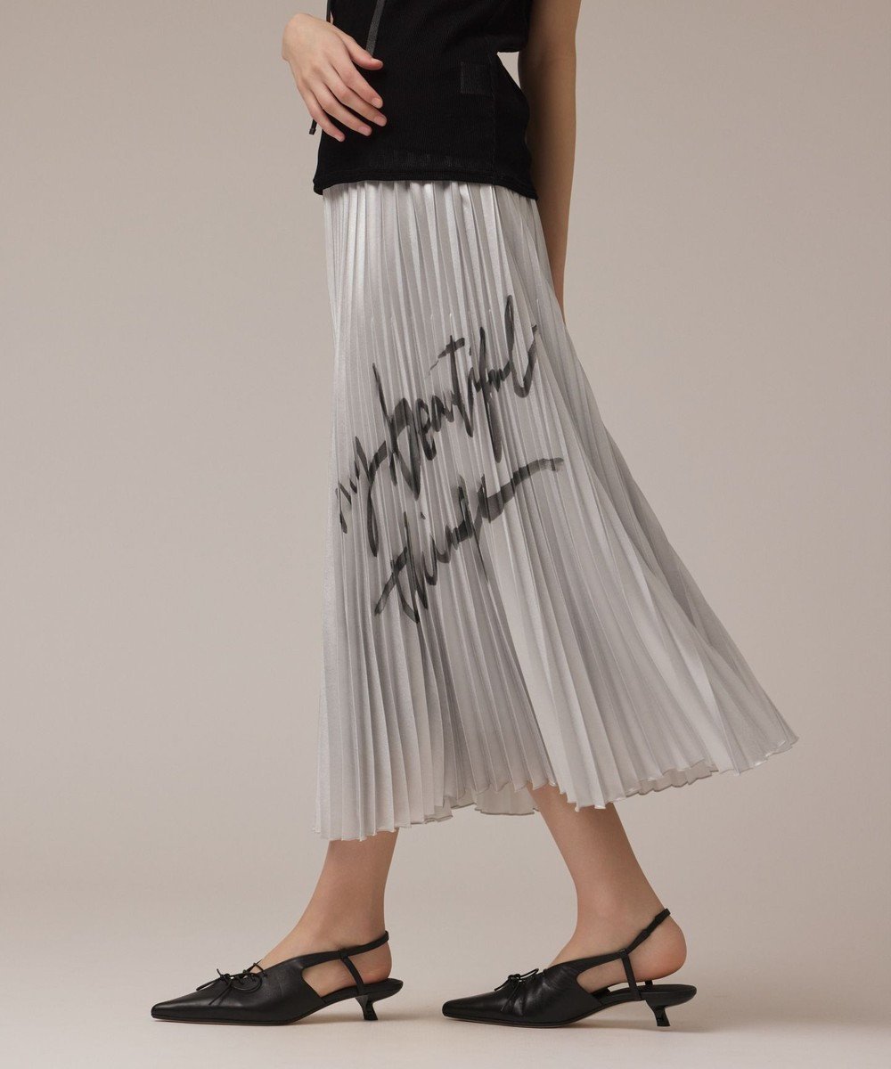 【グレース コンチネンタル/GRACE CONTINENTAL】のコラボロングプリーツスカート インテリア・キッズ・メンズ・レディースファッション・服の通販 founy(ファニー) 　ファッション　Fashion　レディースファッション　Fashion for Women　スカート　Skirts　プリーツスカート / 上品フェミニンスタイル　Pleated Skirts　シルバー　Silver, Metallic Silver　プリント　Print, Printed Pattern　プリーツ　Pleats, Pleated　エレガント 上品　Elegant　夏　Summer　手描き　Hand-Drawn, Illustrated　春　Spring　S/S・春夏　SS, Spring/Summer, Warm Season　シルバー|ID: prp329100004665903 ipo3291000000033748529