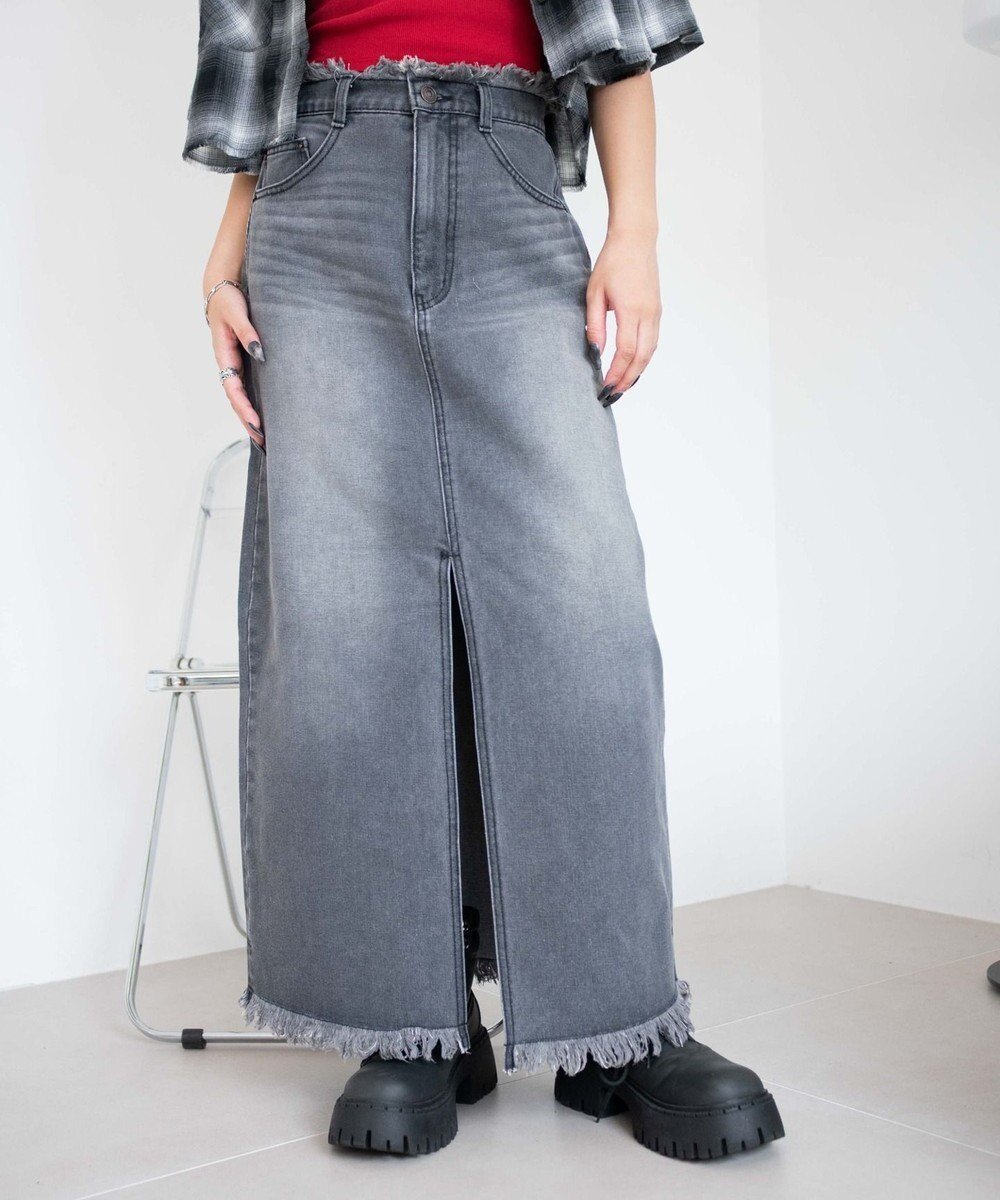 【ウィゴー/WEGO】のフリンジロングスリットデニムスカート インテリア・キッズ・メンズ・レディースファッション・服の通販 founy(ファニー) 　ファッション　Fashion　レディースファッション　Fashion for Women　スカート　Skirts　デニムスカート・カジュアルスカート　Denim Skirts　おすすめ　Recommended / Our Picks　ウエスタン　Western Style　ストレート　Straight, Straight Cut　スニーカー　Sneakers, Trainers　スマホ　Smartphone, Mobile Device　スリット　Slit, Slit Detail　デニム　Denim, Jeans Material　トレンド　Trend, Trending Now　冬　Winter / This Winter　夏　Summer　春　Spring　S/S・春夏　SS, Spring/Summer, Warm Season　秋　Autumn　デニムブラックソノタ|ID: prp329100004665927 ipo3291000000033748637