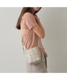 【イアクッチ/IACUCCI】のベルタ MINI CERVO 人気、トレンドファッション・服の通販 founy(ファニー) ファッション Fashion レディースファッション Fashion for Women エレガント 上品 Elegant コレクション Collection, Seasonal Line 軽量 Lightweight, Ultra Light 定番 Standard, Basic Item バケツ Bucket, Bucket Style メッシュ Mesh, Net Fabric A/W・秋冬 Autumn/Winter S/S・春夏 SS, Spring/Summer, Warm Season 夏 Summer 旅行 Travel 2025年 2025 2025春夏・S/S Spring/Summer 2025 SS25 |ID:prp329100004666280