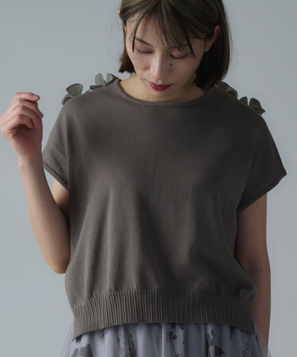 【ムーク/muuc】の花モチーフ付きコットンニットプルオーバー インテリア・キッズ・メンズ・レディースファッション・服の通販 founy(ファニー) ファッション Fashion レディースファッション Fashion for Women トップス・カットソー Cut & Sew Tops ニット Knit Tops & Sweaters カジュアルプルオーバー・ニットトップス Pullovers & Knit Tops / Casual Pullovers オレンジ Orange 春 Spring シンプル Simple, Minimal セーター Sweater, Knitwear 透かし Cut-Out, Lacework モチーフ Motif, Design Theme 無地 Plain, Solid Color S/S・春夏 SS, Spring/Summer, Warm Season 夏 Summer グレー|ID: prp329100004666579 ipo3291000000033751121