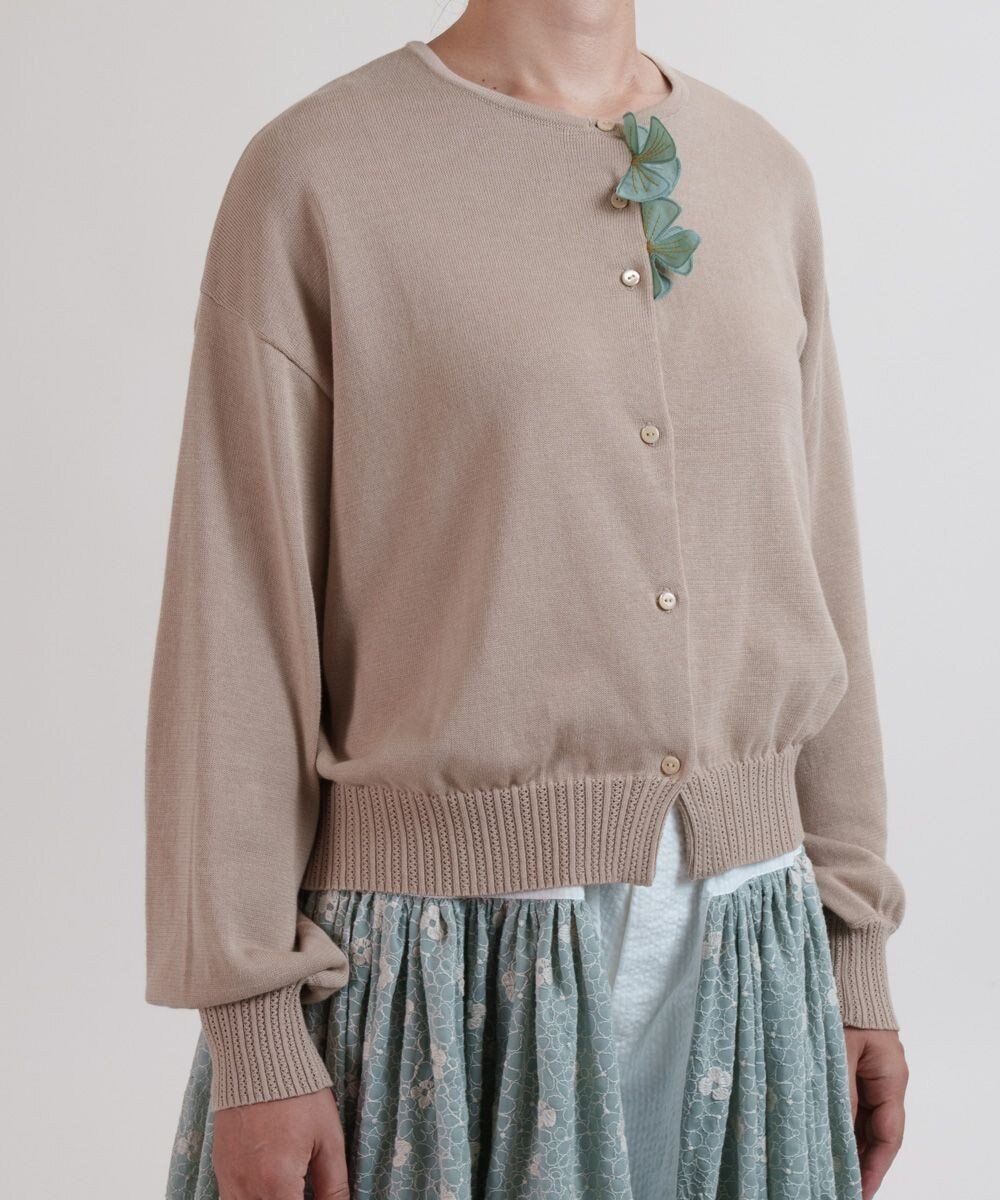 【ムーク/muuc】の花モチーフ付きコットンニットカーディガン インテリア・キッズ・メンズ・レディースファッション・服の通販 founy(ファニー) ファッション Fashion レディースファッション Fashion for Women トップス・カットソー Cut & Sew Tops ニット Knit Tops & Sweaters カーディガン・羽織り Layered Style Cardigans オレンジ Orange カーディガン Cardigan, Knitwear シンプル Simple, Minimal 透かし Cut-Out, Lacework モチーフ Motif, Design Theme 無地 Plain, Solid Color A/W・秋冬 Autumn/Winter S/S・春夏 SS, Spring/Summer, Warm Season 夏 Summer ベージュ|ID: prp329100004666581 ipo3291000000033751130