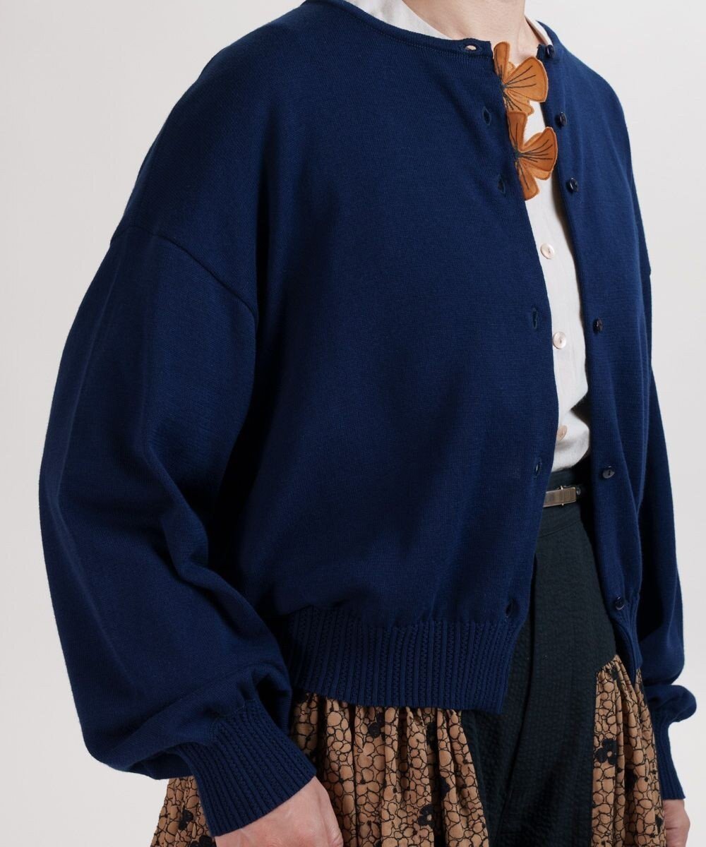 【ムーク/muuc】の花モチーフ付きコットンニットカーディガン インテリア・キッズ・メンズ・レディースファッション・服の通販 founy(ファニー) ファッション Fashion レディースファッション Fashion for Women トップス・カットソー Cut & Sew Tops ニット Knit Tops & Sweaters カーディガン・羽織り Layered Style Cardigans オレンジ Orange カーディガン Cardigan, Knitwear シンプル Simple, Minimal 透かし Cut-Out, Lacework モチーフ Motif, Design Theme 無地 Plain, Solid Color A/W・秋冬 Autumn/Winter S/S・春夏 SS, Spring/Summer, Warm Season 夏 Summer ネイビー|ID: prp329100004666581 ipo3291000000033751131