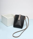 【スタイルコード/STYLE CODE】の【PADMA/パドマ】ベルトデザイン シュリンクレザーマルチポシェット ブラック×グレージュ|ID: prp329100004666905 ipo3291000000034178056