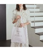 【メゾンドフルール/Maison de FLEUR】のブランドロゴ刺繍スクエアトートバッグ 人気、トレンドファッション・服の通販 founy(ファニー) ファッション Fashion レディースファッション Fashion for Women バッグ Bags おすすめ Recommended / Our Picks ガーリー Girly, Feminine Style シンプル Simple, Minimal スマホ Smartphone, Mobile Device チャーム Charm, Pendant バレッタ Barrette, Hair Clip ポケット Pocket, Pocket Detail リボン Ribbon, Bow 人気 Popular, Best Seller ビジネス 仕事 通勤 Business / Work / Commuting thumbnail Grayish Pink|ID: prp329100004667312 ipo3291000000033754116