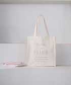 【メゾンドフルール/Maison de FLEUR】のブランドロゴ刺繍スクエアトートバッグ 人気、トレンドファッション・服の通販 founy(ファニー) ファッション Fashion レディースファッション Fashion for Women バッグ Bags おすすめ Recommended / Our Picks ガーリー Girly, Feminine Style シンプル Simple, Minimal スマホ Smartphone, Mobile Device チャーム Charm, Pendant バレッタ Barrette, Hair Clip ポケット Pocket, Pocket Detail リボン Ribbon, Bow 人気 Popular, Best Seller ビジネス 仕事 通勤 Business / Work / Commuting thumbnail Gray Beige|ID: prp329100004667312 ipo3291000000033754117