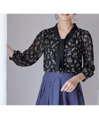 【ティアクラッセ/Tiaclasse】の【洗える】花柄配色ボウタイブラウス 人気、トレンドファッション・服の通販 founy(ファニー) ファッション Fashion レディースファッション Fashion for Women トップス・カットソー Cut & Sew Tops シャツ・ブラウス・オフィスカジュアル Elegant Blouses & Button-Ups 花柄・フラワープリント・モチーフ Floral Prints & Motifs / Flower Pattern Tops エアリー Airy Texture ギャザー Gathered, Ruffled シフォン Chiffon, Lightweight Fabric フェミニン Feminine, Girly ポケット Pocket, Pocket Detail 夏 Summer 春 Spring S/S・春夏 SS, Spring/Summer, Warm Season 洗える Machine Washable thumbnail ブラック×ブラック|ID: prp329100004667474 ipo3291000000033754722