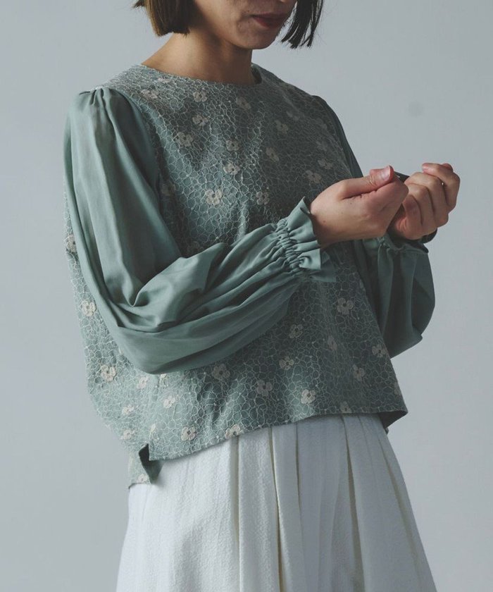 【ムーク/muuc】の【手刺繍のような刺繍が美しい】ハイドランジア ブラウス インテリア・キッズ・メンズ・レディースファッション・服の通販 founy(ファニー) https://founy.com/ ファッション Fashion レディースファッション Fashion for Women トップス・カットソー Cut & Sew Tops シャツ・ブラウス・オフィスカジュアル Elegant Blouses & Button-Ups オーガニック Organic Cotton シンプル Simple, Minimal バランス Balance, Style Balance パステル Pastel, Soft Color ブラウジング Blouson Silhouette, Cinched Waist A/W・秋冬 Autumn/Winter S/S・春夏 SS, Spring/Summer, Warm Season 夏 Summer |ID: prp329100004667769 ipo3291000000033755852