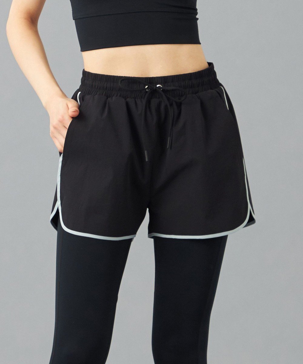 【チャコット/Chacott】のChacott BALANCE ラインアクセントタフタショートパンツ 人気、トレンドファッション・服の通販 founy(ファニー) 　ファッション　Fashion　レディースファッション　Fashion for Women　パンツ　Pants & Trousers　ショートパンツ・ハーフパンツ　High-Waisted & Relaxed Shorts　アウトドア　Outdoor Clothing　ショート　Short, Short Length　ストレッチ　Stretch, Stretchy Fabric　スポーツ　Sports, Activewear　スポーティ　Sporty, Casual Athletic　タフタ　Taffeta, Structured Fabric　パイピング　Piping, Trim Design　フィット　Fit, Slim Fit　ポケット　Pocket, Pocket Detail　レギンス　Leggings, Stretch Pants　おすすめ　Recommended / Our Picks　 other-1|ID: prp329100004667902 ipo3291000000033756312