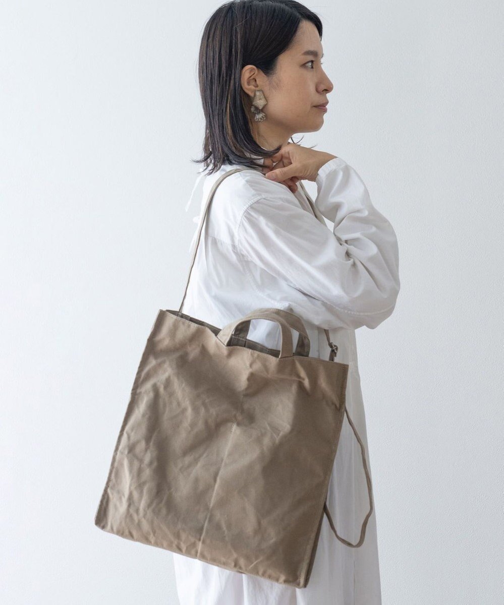 【ニジュウ カノウ/NIZYU KANO】のTAKASHIMAトートM インテリア・キッズ・メンズ・レディースファッション・服の通販 founy(ファニー) 　ファッション　Fashion　レディースファッション　Fashion for Women　バッグ　Bags　ショルダー　Shoulder, Shoulder Strap　シンプル　Simple, Minimal　スクエア　Square, Square Shape　フォルム　Silhouette, Form　ポケット　Pocket, Pocket Detail　ベージュ|ID: prp329100004667967 ipo3291000000033756548