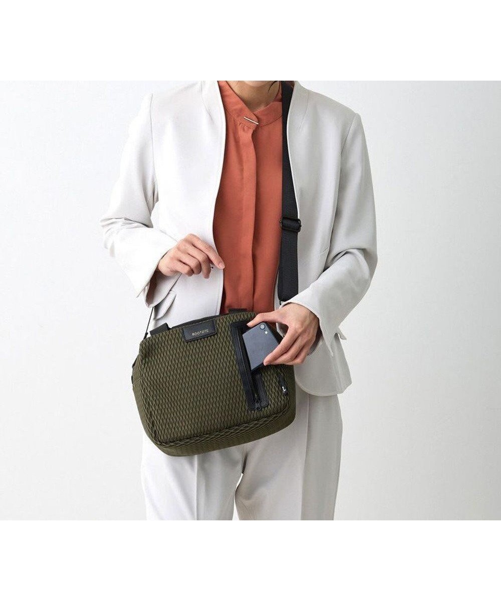 【ルートート/ROOTOTE】の1072【軽くてしっかり!】LT.スクエア.タウニー-A インテリア・キッズ・メンズ・レディースファッション・服の通販 founy(ファニー) 　ファッション　Fashion　レディースファッション　Fashion for Women　インナー　Innerwear　クッション　Cushion, Throw Pillow　軽量　Lightweight, Ultra Light　ショルダー　Shoulder, Shoulder Strap　スクエア　Square, Square Shape　財布　Wallet, Purse　トリミング　Trimming, Decorative Edge　ボストン　Boston　ポケット　Pocket, Pocket Detail　メッシュ　Mesh, Net Fabric　夏　Summer　ビジネス 仕事 通勤　Business / Work / Commuting　02:カーキ|ID: prp329100004668077 ipo3291000000034200383