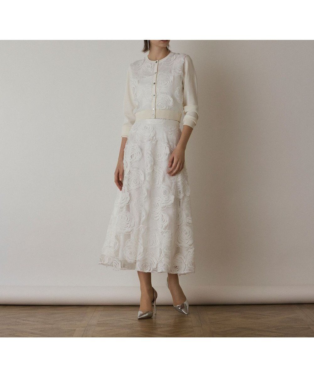 【グレース コンチネンタル/GRACE CONTINENTAL】のローズ刺繍フレアスカート 人気、トレンドファッション・服の通販 founy(ファニー) 　ファッション　Fashion　レディースファッション　Fashion for Women　スカート　Skirts　Aライン・フレアスカート　A-Line & Flared Skirts　エレガント 上品　Elegant　カーディガン　Cardigan, Knitwear　シンプル　Simple, Minimal　フレア　Flare, Flared　ローズ　Rose, Rose Motif　夏　Summer　春　Spring　S/S・春夏　SS, Spring/Summer, Warm Season　 other-1|ID: prp329100004668348 ipo3291000000033757931