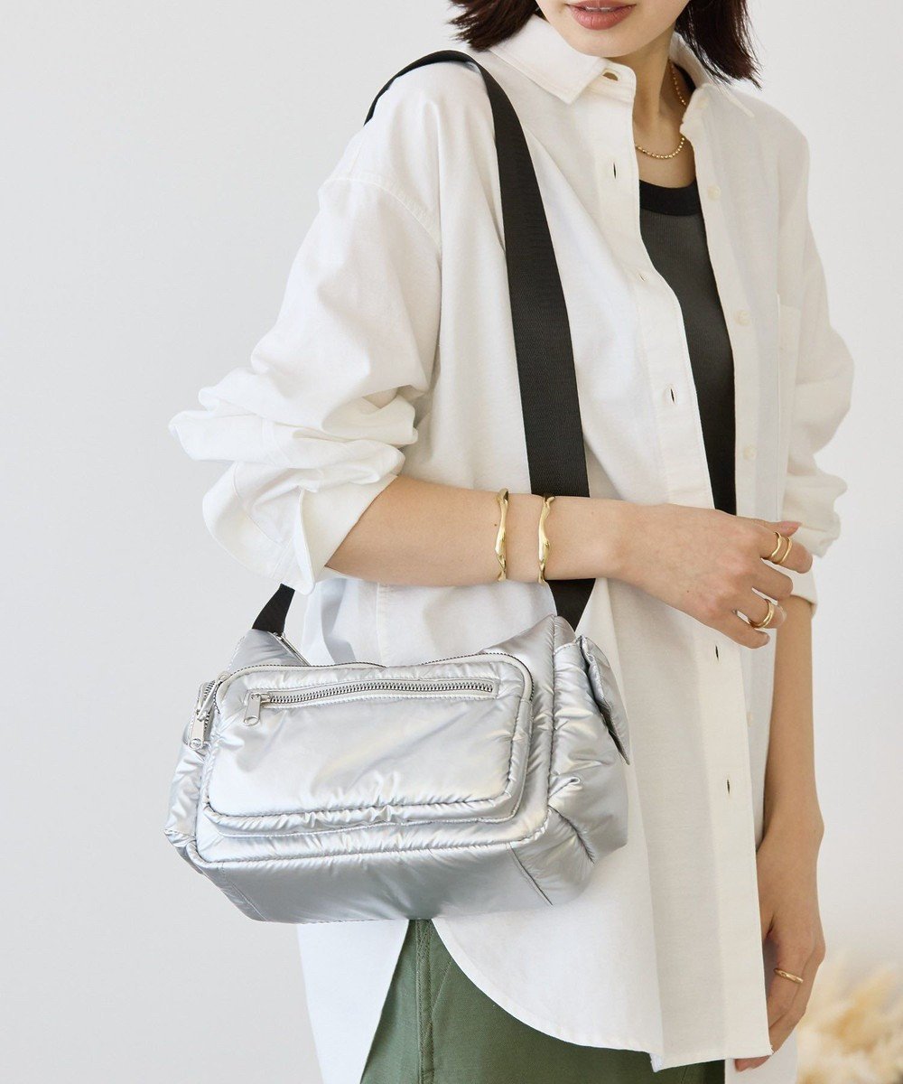 【アメリカンホリック/AMERICAN HOLIC】のマルチポケットショルダーバック インテリア・キッズ・メンズ・レディースファッション・服の通販 founy(ファニー) 　ファッション　Fashion　レディースファッション　Fashion for Women　バッグ　Bags　おすすめ　Recommended / Our Picks　ポケット　Pocket, Pocket Detail　Silver|ID: prp329100004668496 ipo3291000000033758561