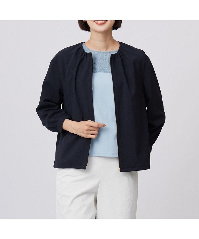 【ジェイ プレス/J.PRESS】の【洗える・接触冷感・防シワ・吸水速乾】BREEZE COOL ノーカラー ブルゾン インテリア・キッズ・メンズ・レディースファッション・服の通販 founy(ファニー) https://founy.com/ ファッション Fashion レディースファッション Fashion for Women アウター Coat / Outerwear Collection レディースジャケット・軽アウター Jackets ブルゾンジャケット・スポーティアウター Blouson Jackets 春 Spring 洗える Machine Washable ギャザー Gathered, Ruffled 吸水 Absorbent, Quick-Dry シンプル Simple, Minimal ジップアップ Zip-Up, Full Zip ジャケット Jacket, Outerwear フロント Front, Front Design ブルゾン Blouson, Bomber Jacket ポケット Pocket, Pocket Detail 羽織 Haori, Light Jacket S/S・春夏 SS, Spring/Summer, Warm Season おすすめ Recommended / Our Picks 夏 Summer |ID: prp329100004668586 ipo3291000000033758889
