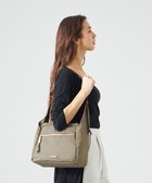【ラ バガジェリー/LA BAGAGERIE】のメタルバックル ボックスショルダー Sサイズ グレージュ|ID: prp329100004668670 ipo3291000000033759198