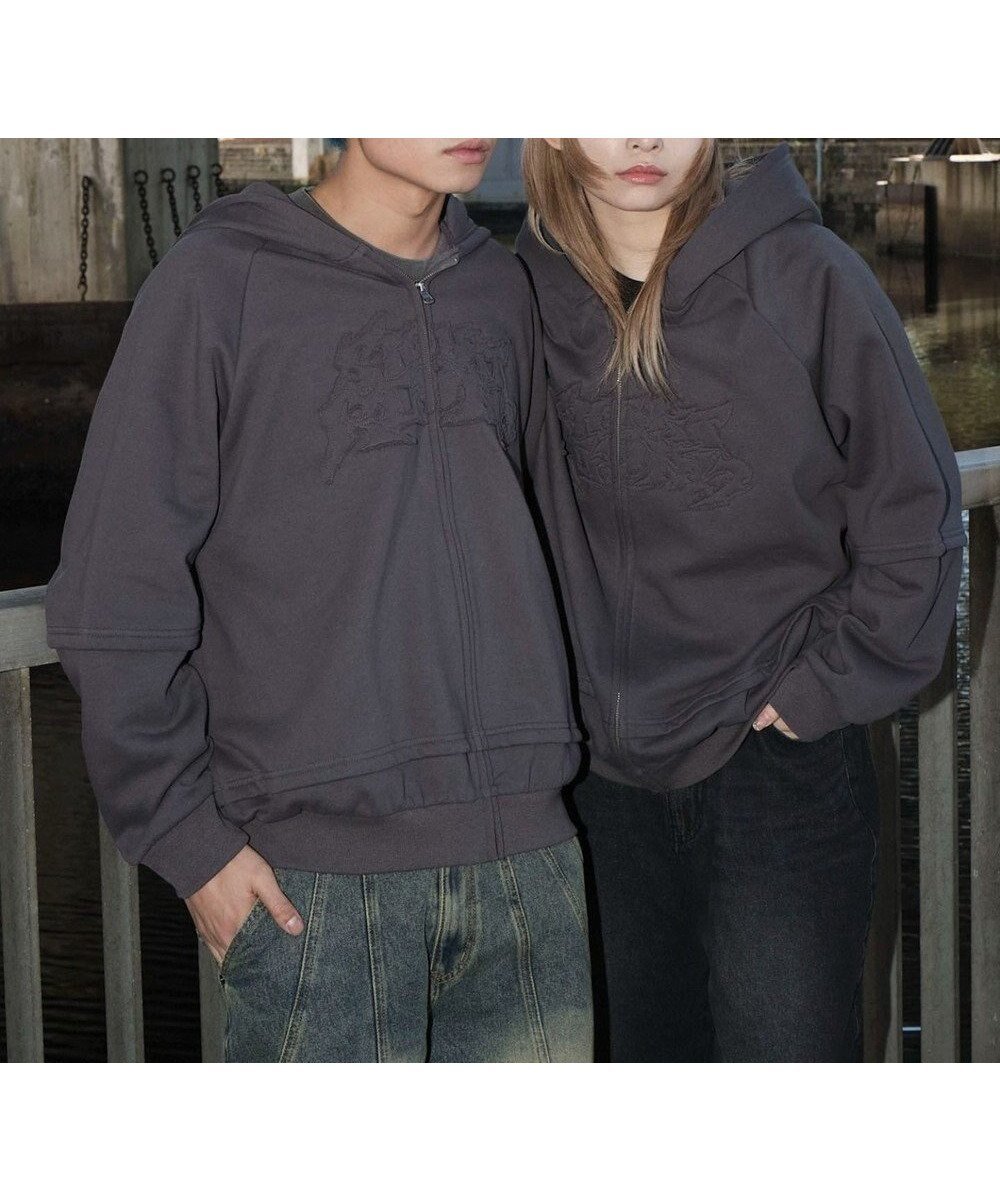 【ウィゴー/WEGO】の【ユニセックス着用ITEM】ダメージアップリケレイヤードZIPパーカー インテリア・キッズ・メンズ・レディースファッション・服の通販 founy(ファニー) 　ファッション　Fashion　レディースファッション　Fashion for Women　トップス・カットソー　Cut & Sew Tops　レディースパーカー・カジュアルフーディー　Casual Hoodies & Sweatshirts　インナー　Innerwear　春　Spring　秋　Autumn　切替　Switching, Contrast Panel　スマホ　Smartphone, Mobile Device　ダメージ　Distressed, Destroyed　トレンド　Trend, Trending Now　ハーフ　Half, Half-Length　パーカー　Hoodie, Parka　フロント　Front, Front Design　プリーツ　Pleats, Pleated　冬　Winter / This Winter　S/S・春夏　SS, Spring/Summer, Warm Season　おすすめ　Recommended / Our Picks　夏　Summer　スミクロ|ID: prp329100004668672 ipo3291000000033759208