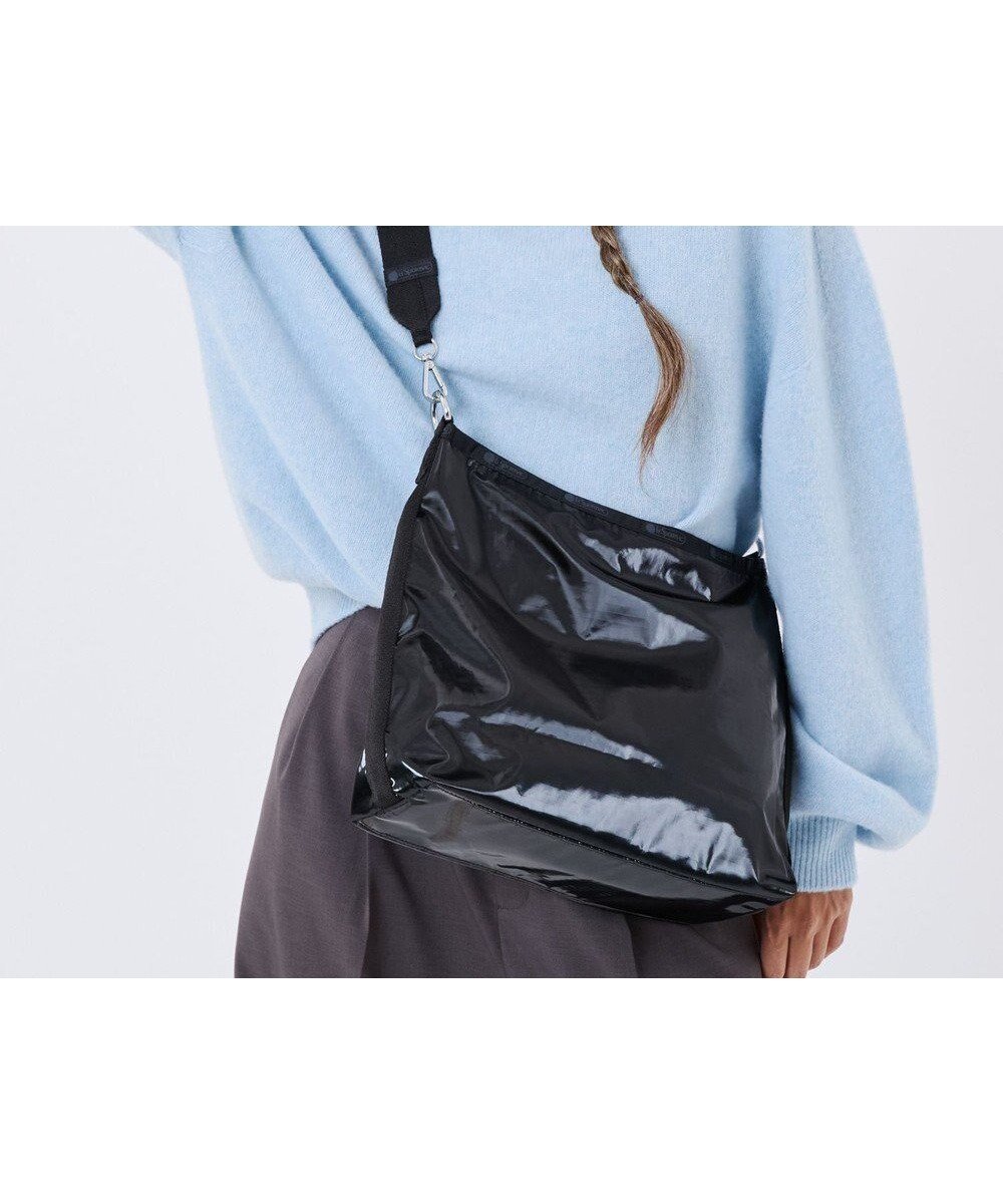 【レスポートサック/LeSportsac】のMEDIUM ZIP SHOULDER/ブラックシャイン インテリア・キッズ・メンズ・レディースファッション・服の通販 founy(ファニー) ファッション Fashion レディースファッション Fashion for Women コレクション Collection, Seasonal Line 軽量 Lightweight, Ultra Light シンプル Simple, Minimal スクエア Square, Square Shape スポーティ Sporty, Casual Athletic スマート Smart, Elegant 財布 Wallet, Purse トレンド Trend, Trending Now フィット Fit, Slim Fit プリント Print, Printed Pattern ポケット Pocket, Pocket Detail 無地 Plain, Solid Color おすすめ Recommended / Our Picks ギフト プレゼント Gift / Present ビジネス 仕事 通勤 Business / Work / Commuting ブラックシャイン|ID: prp329100004668752 ipo3291000000034847314